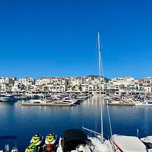 https://luxury-puerto-banus-penthouse-with-parking-wi-fi.es-andalucia.com
